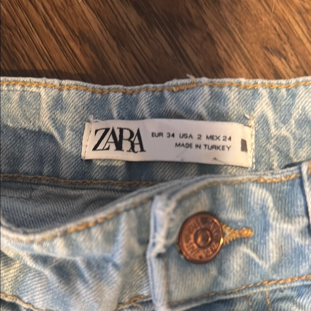 Light Blue Distressed Women Jeans - Picture 2 of 7
